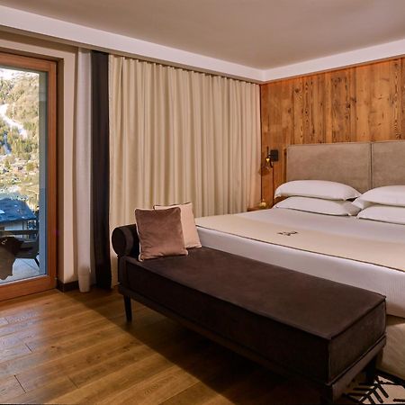 Le Massif Hotel & Lodge Courmayeur The Leading Hotels Of The World Exterior foto