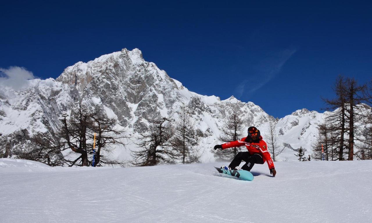 Le Massif Hotel & Lodge Courmayeur The Leading Hotels Of The World Exterior foto